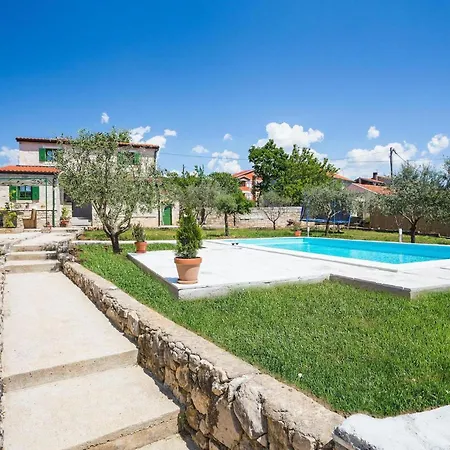 Ferienhaus Posedarje *